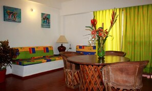 Télévision LED de 32 pouces avec chaînes par câble, télévision