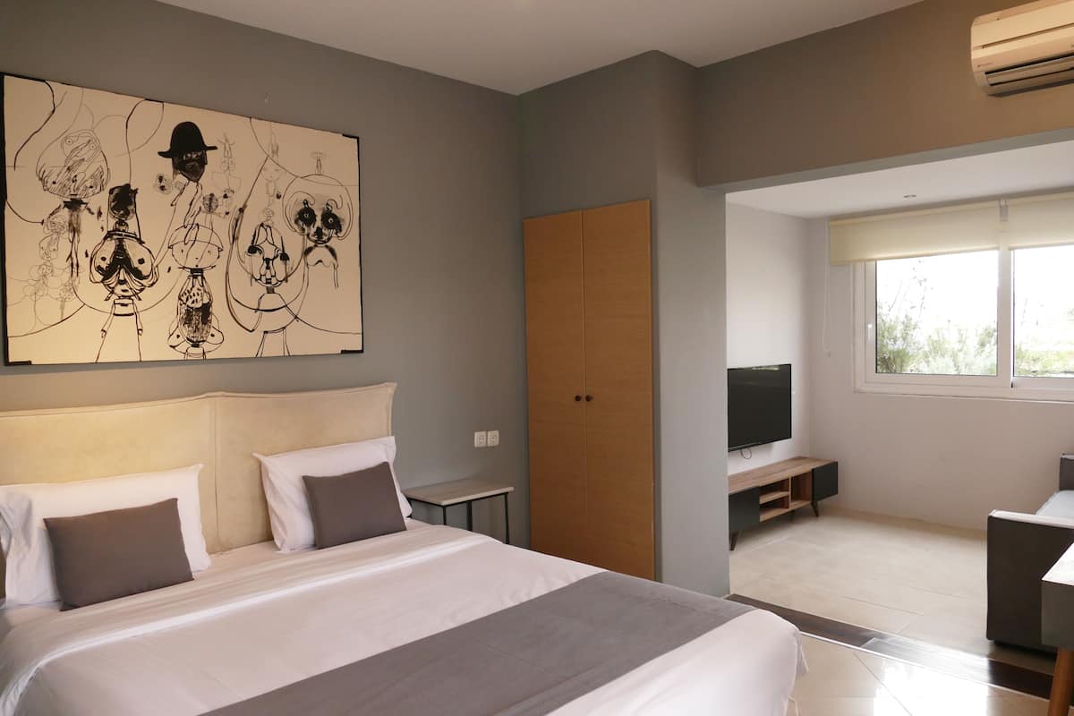 In-room safe, blackout curtains, iron/ironing board, free WiFi