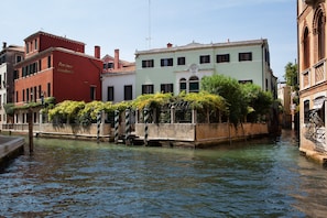 Fachada del alojamiento