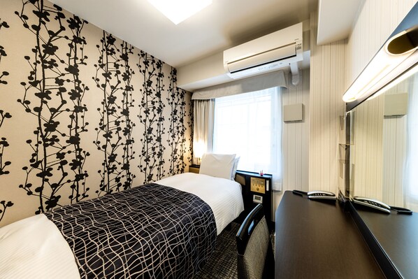 Single Room, Non Smoking | Down duvets, desk, blackout curtains, free WiFi - APA Hotel Kyoto Ekimae Chuoguchi (Kyoto)