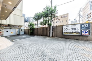 Self-parking (surcharge) 2000 per night