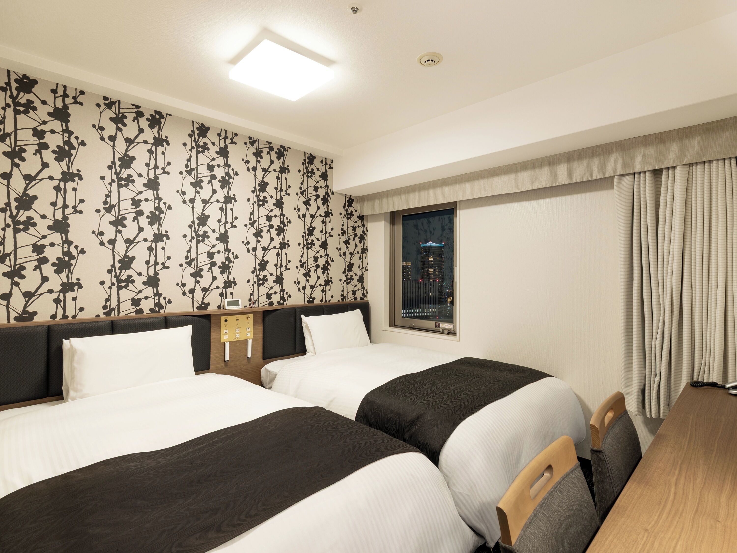 Photo - Apa Hotel Osaka Higobashi Ekimae Hotel