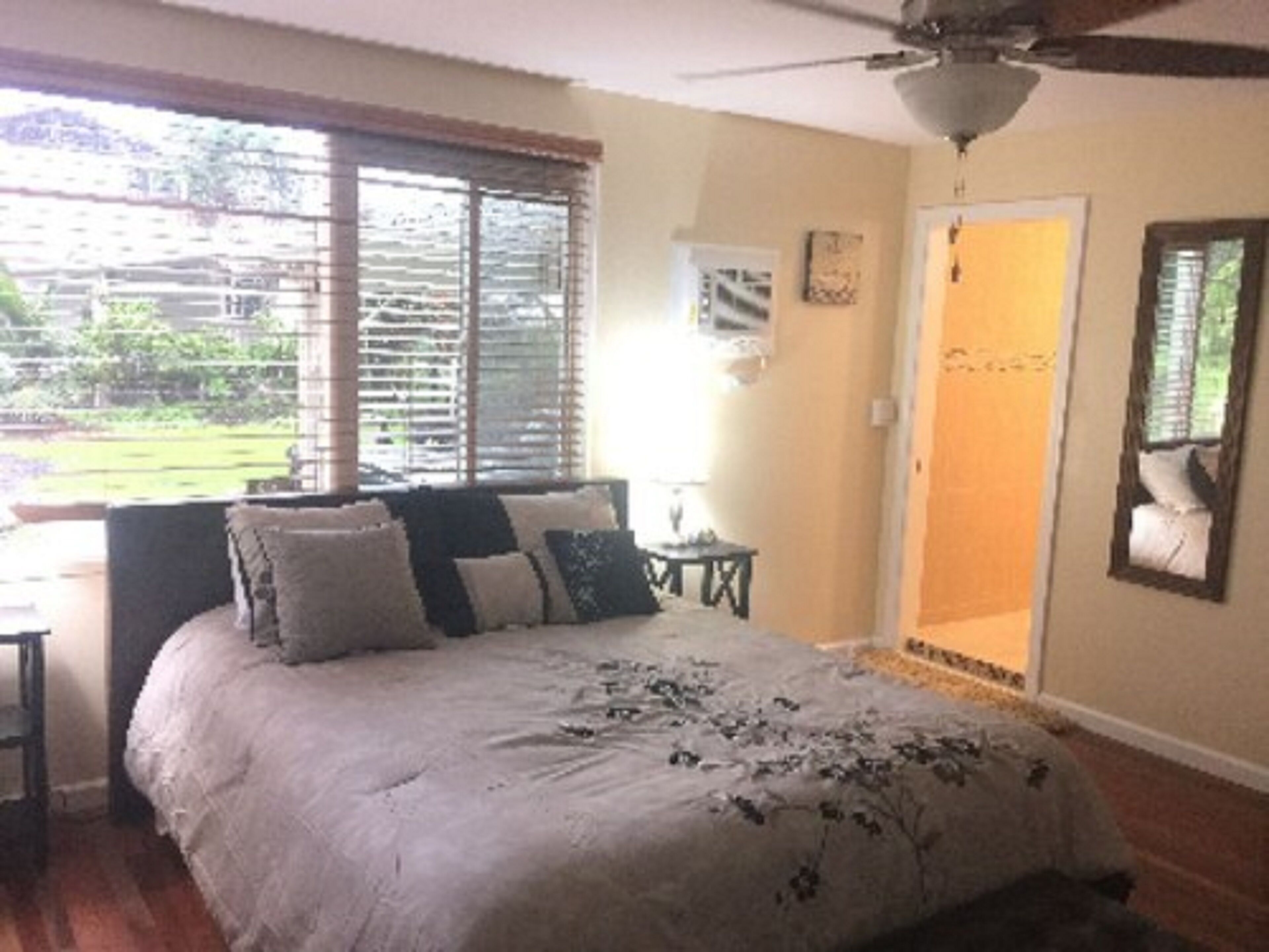 #01 standard cottage, private bathroom, courtyard view | view from room