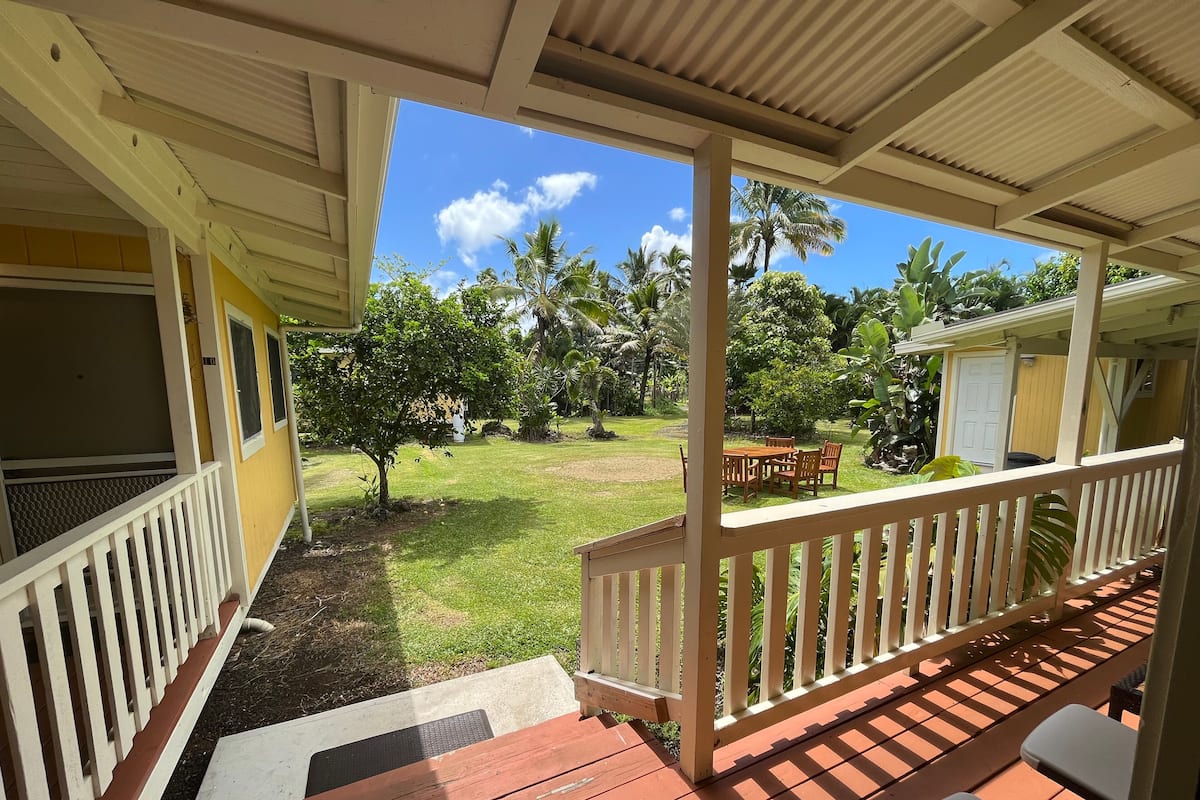 #08 Standard Cottage, 1 Queen Bed, Private Bathroom, Garden View | 1 bedroom, premium bedding, free WiFi, bed sheets