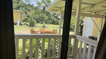Standard-Ferienhaus, eigenes Bad, Gartenblick (#7) | Terrasse/Patio