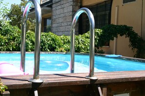 Außenpool (je nach Saison geöffnet)