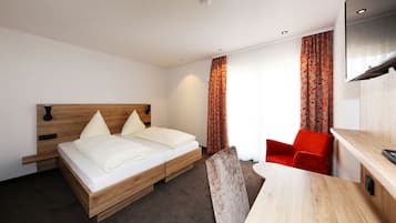 Einzelzimmer | Allergikerbettwaren, Zimmersafe, Schreibtisch, schallisolierte Zimmer