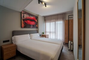 Premium Apartment, 1 Bedroom | 1 bedroom, soundproofing, iron/ironing board, free WiFi - Spirit Apartamentos Atxuri (Bilbao)