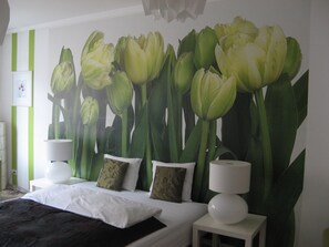Room (Tulip Fever)