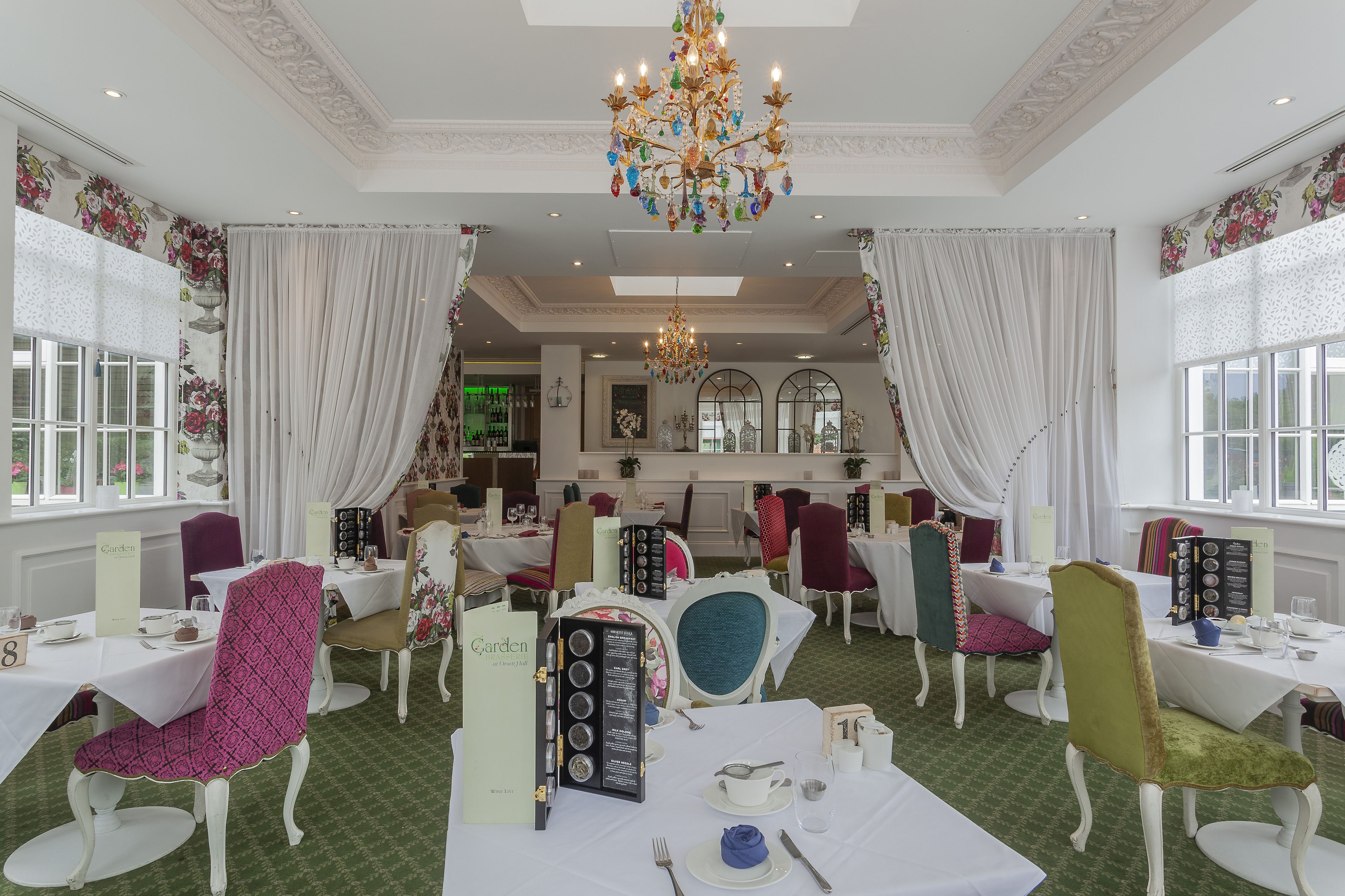 breakfast, lunch, dinner served; british cuisine