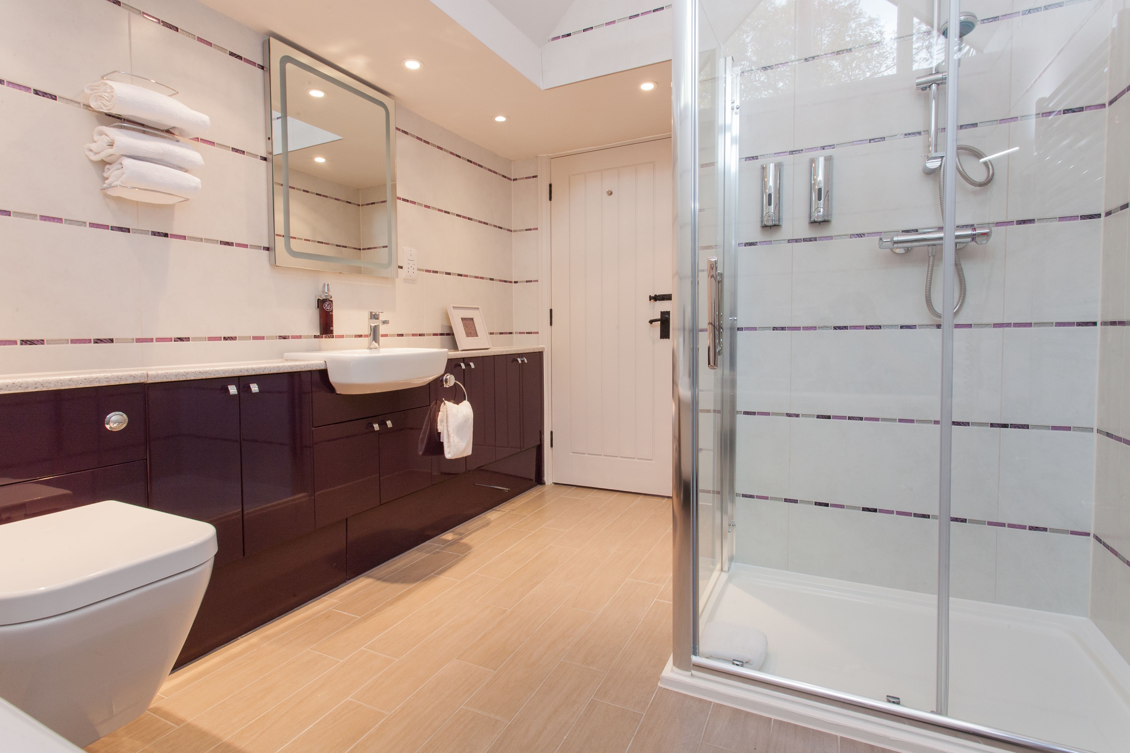 suite | bathroom | hair dryer, towels