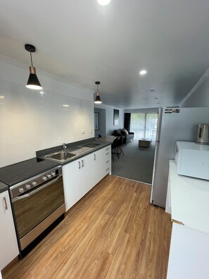 豪華公寓, 2 間臥室, 無障礙, 2 間浴室 | 私人廚房 | 電冰箱、微波爐、爐台、咖啡機/沖茶器