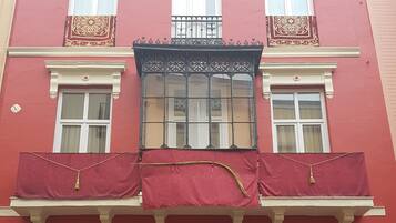 Fachada de la propiedad