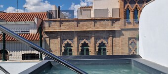 Hotel y Apartamentos Doña Lola