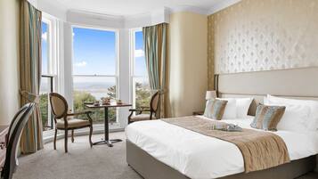 1 kamar tidur, meja kerja, setrika/meja setrika, dan Wi-Fi gratis