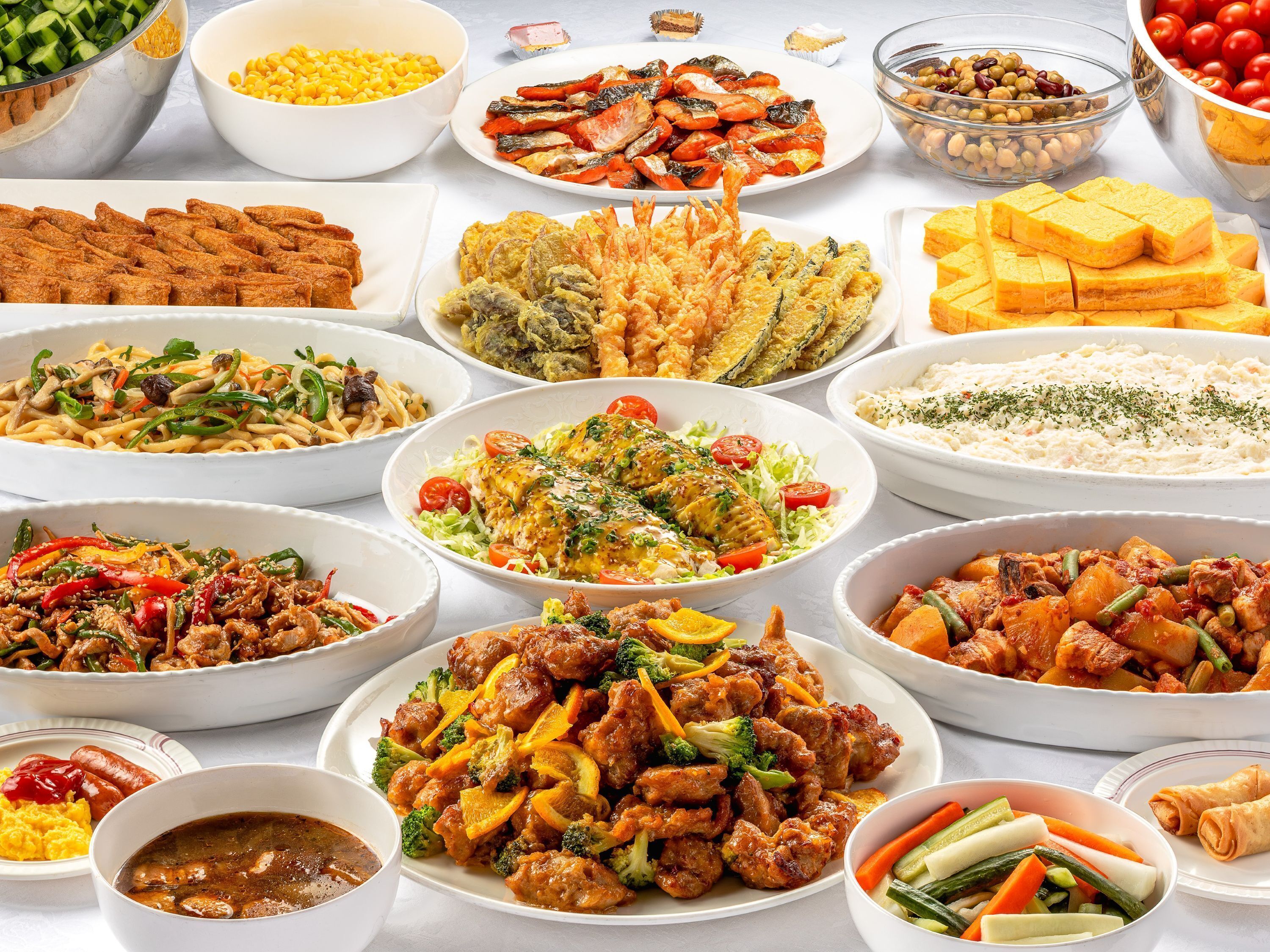 Daily buffet breakfast (JPY 2300 per person)