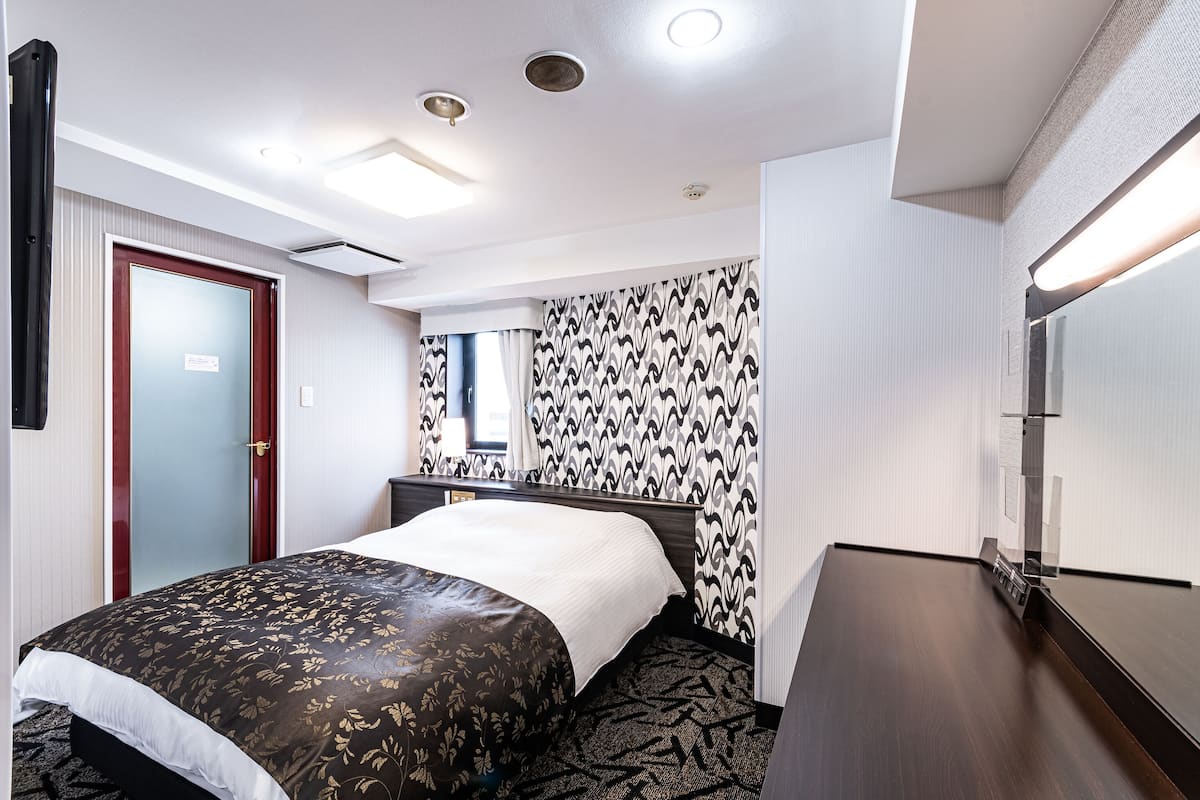 Chambre Simple, 1 lit une place, non-fumeurs | Bureau, Wi-Fi gratuit, draps fournis