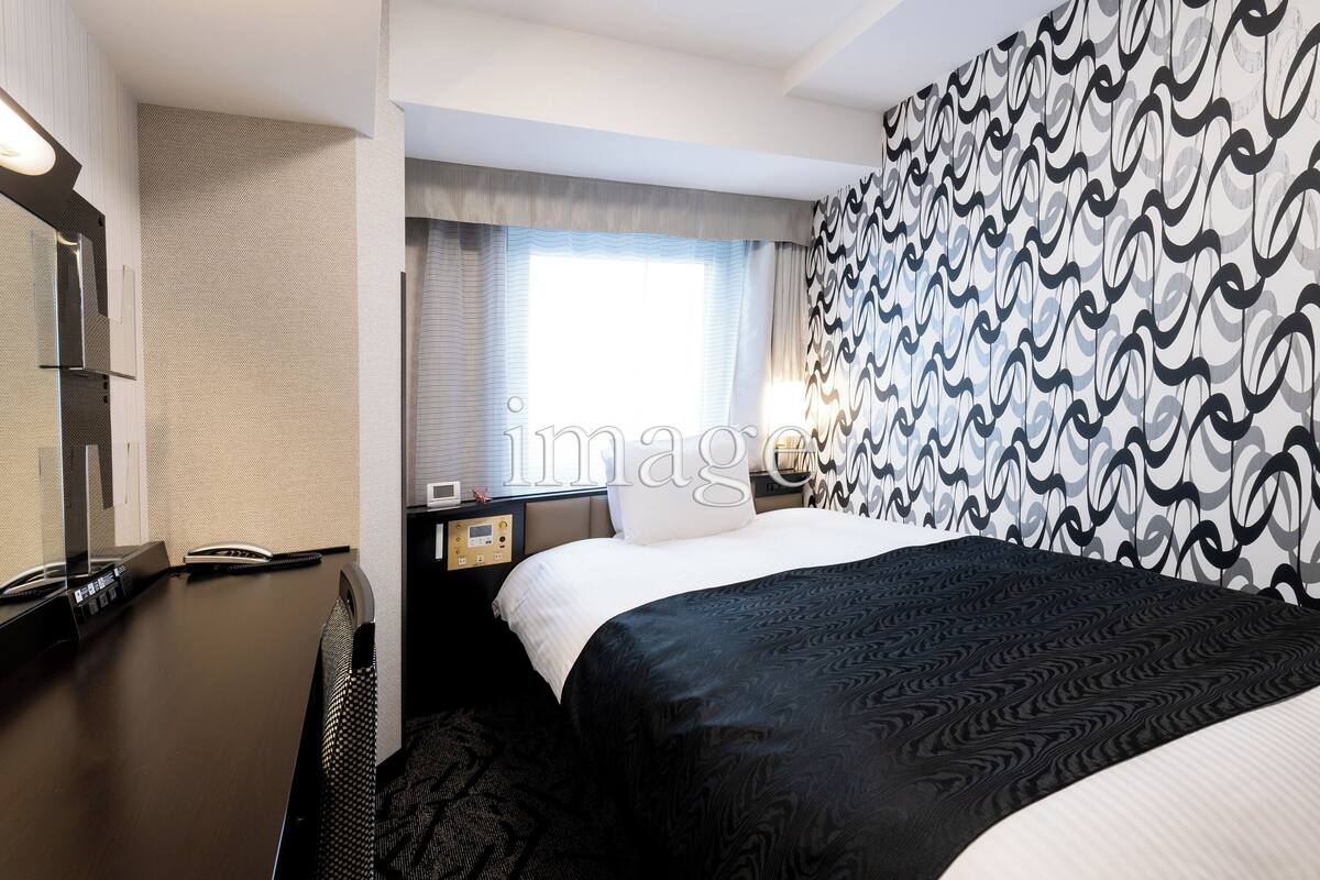 Single Room, Non Smoking | Down comforters, desk, blackout drapes, free WiFi