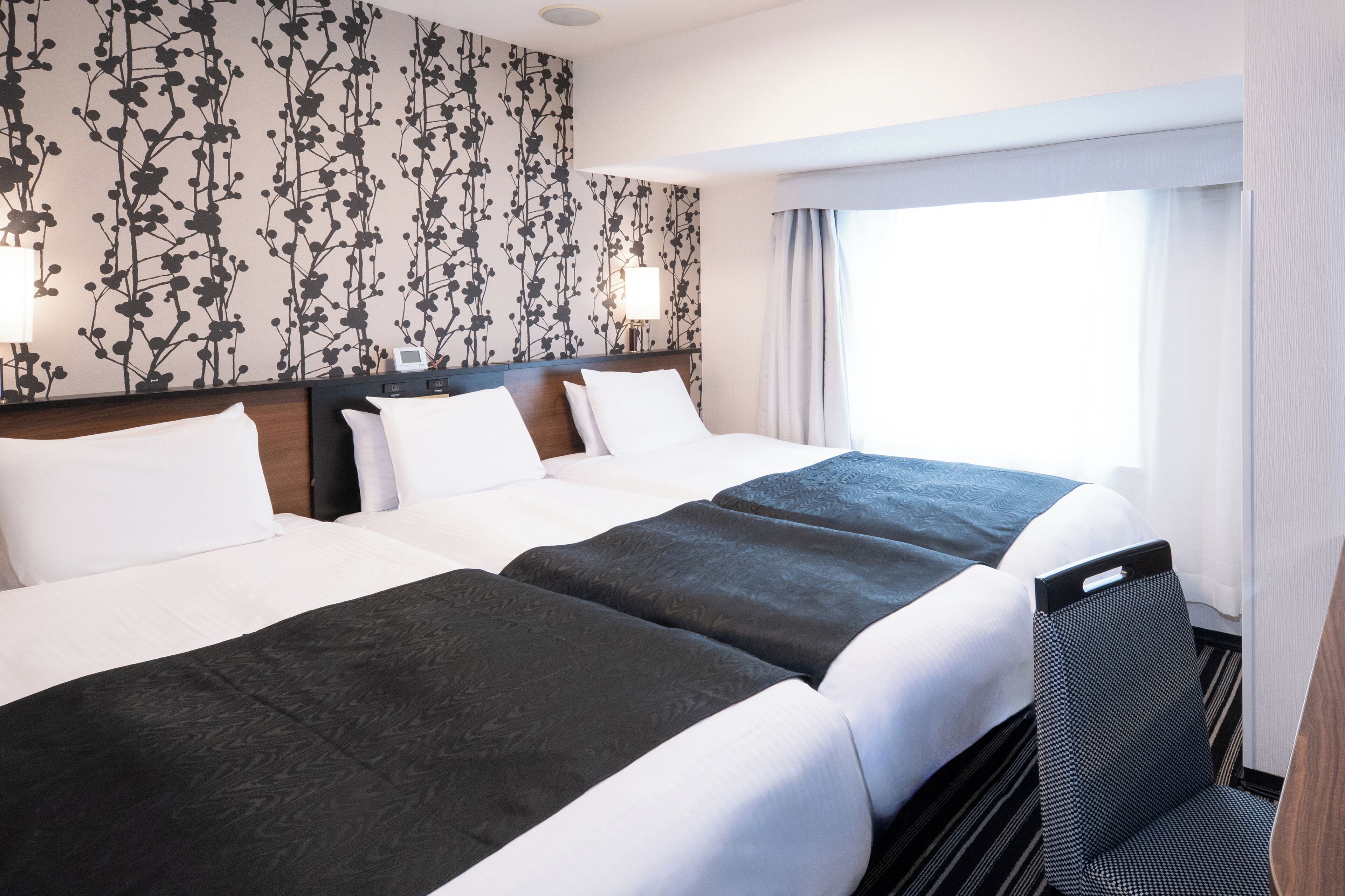 Triple Room, Non Smoking (110cm bedx2 & 75cm small bed) | Premium bedding, down comforters, desk, blackout drapes