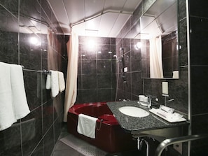 Chb non-fumeurs, lits jumeaux | Salle de bain