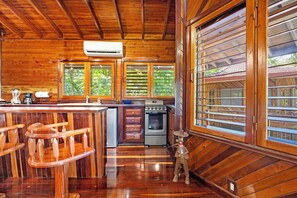 Standard Room, Upper Suite | Private kitchen | Fridge, stovetop, coffee/tea maker, cookware/dishes/utensils - Tambor Tropical - Adults Only (Cóbano)