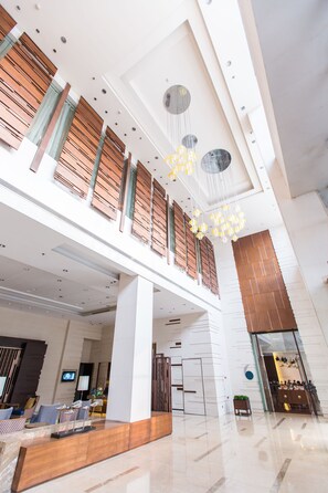 Lobby - The Lakeview, Tianjin Marriott Executive Apartments (Tianjin)