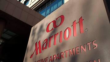 Señal de Marriott Executive Apartments The Lakeview - Tianjin.