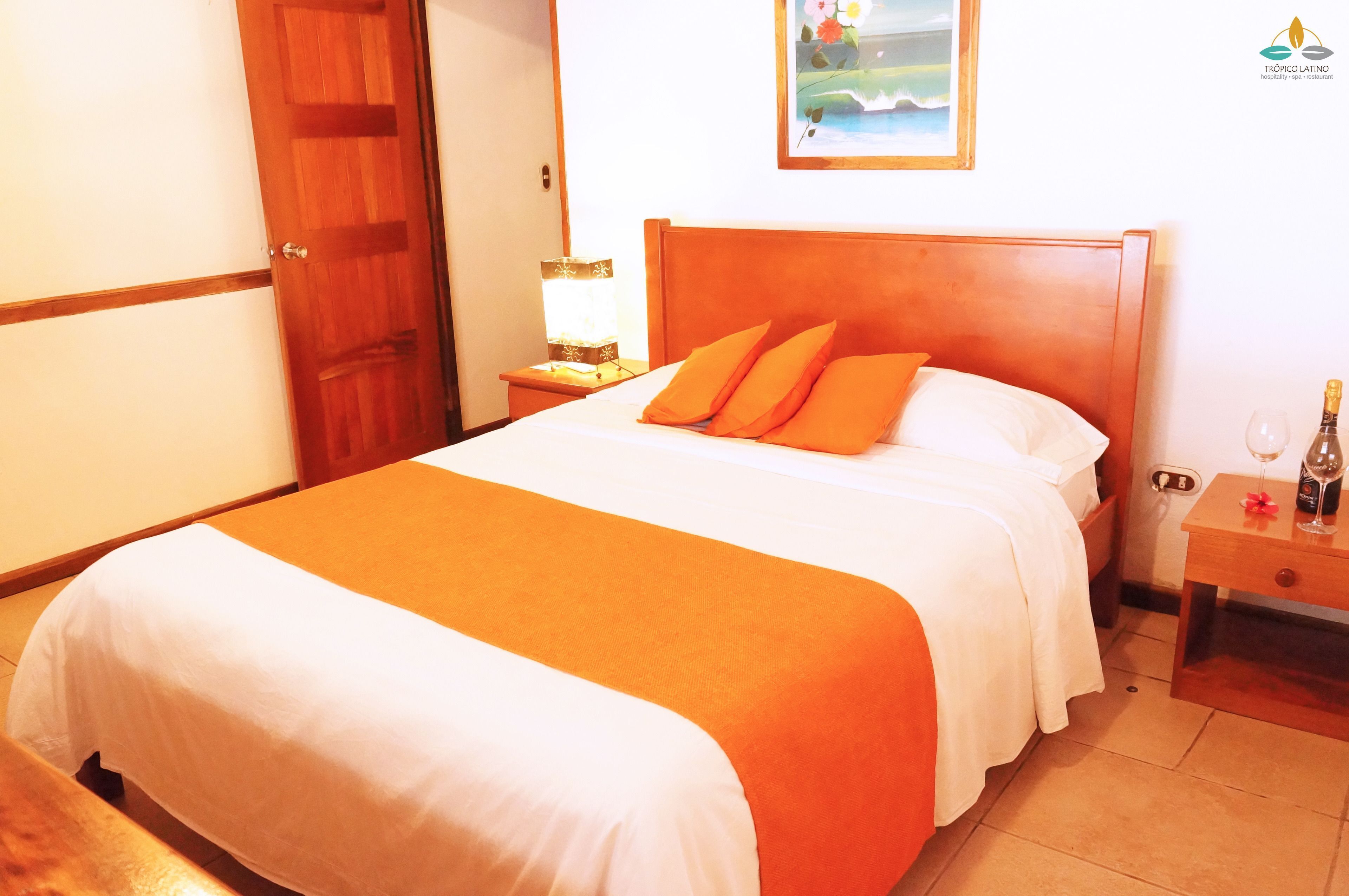 Camas Select Comfort, cofres nos quartos, individualmente mobiliados