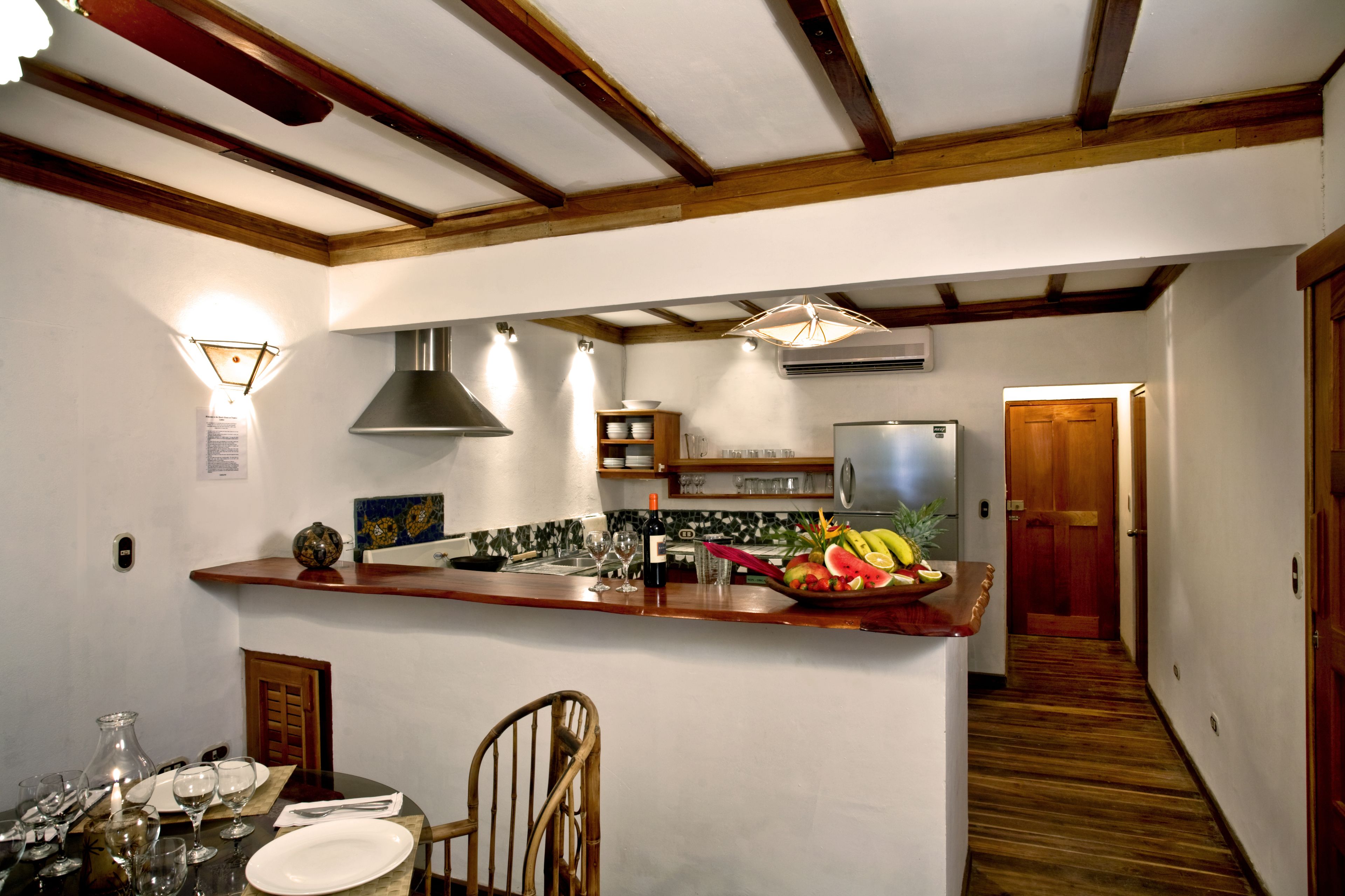 studio, beachside | private kitchen | fridge, coffee/tea maker