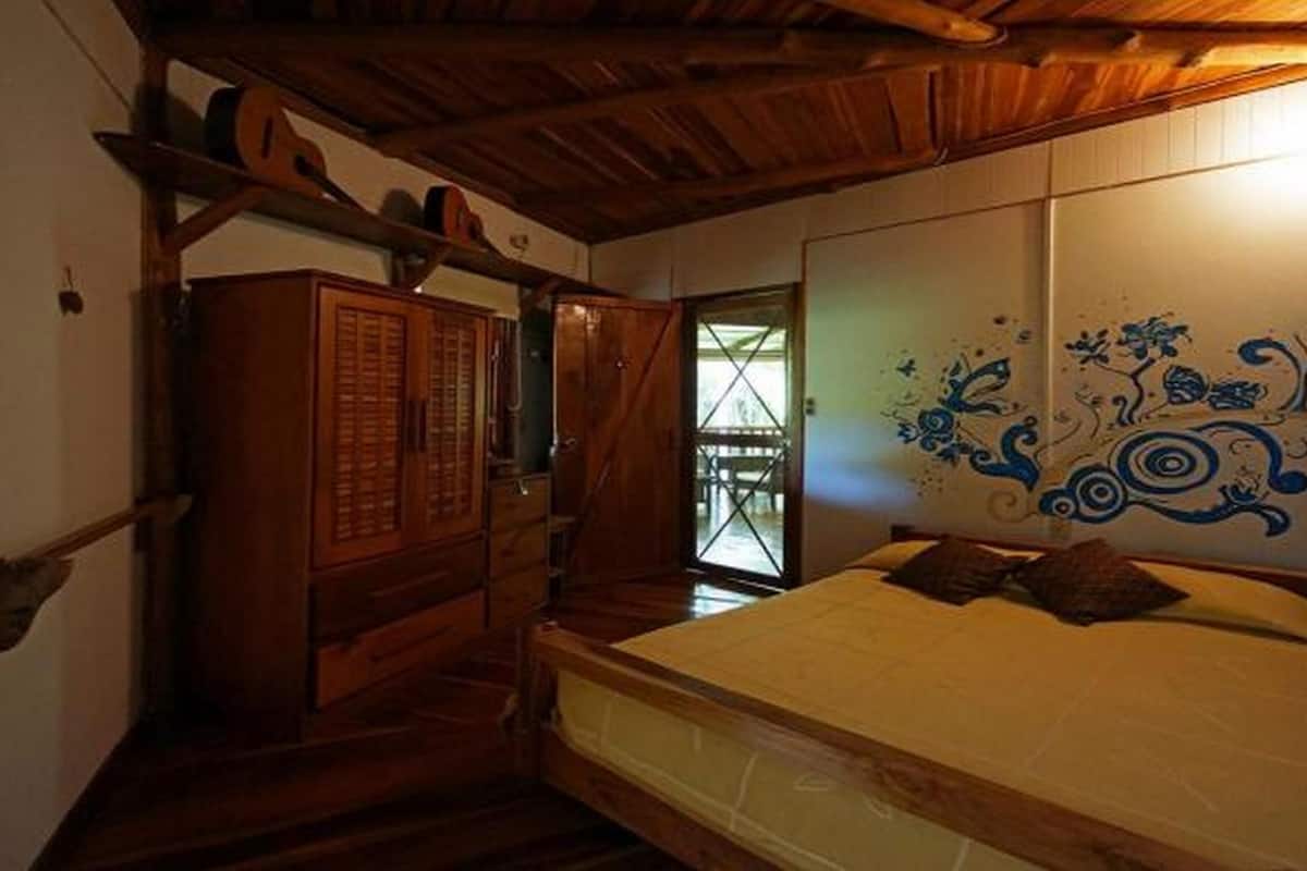 Family House free Access to Hotel Tropico Latino | 1 bedroom, Select Comfort beds, in-room safe, individually furnished