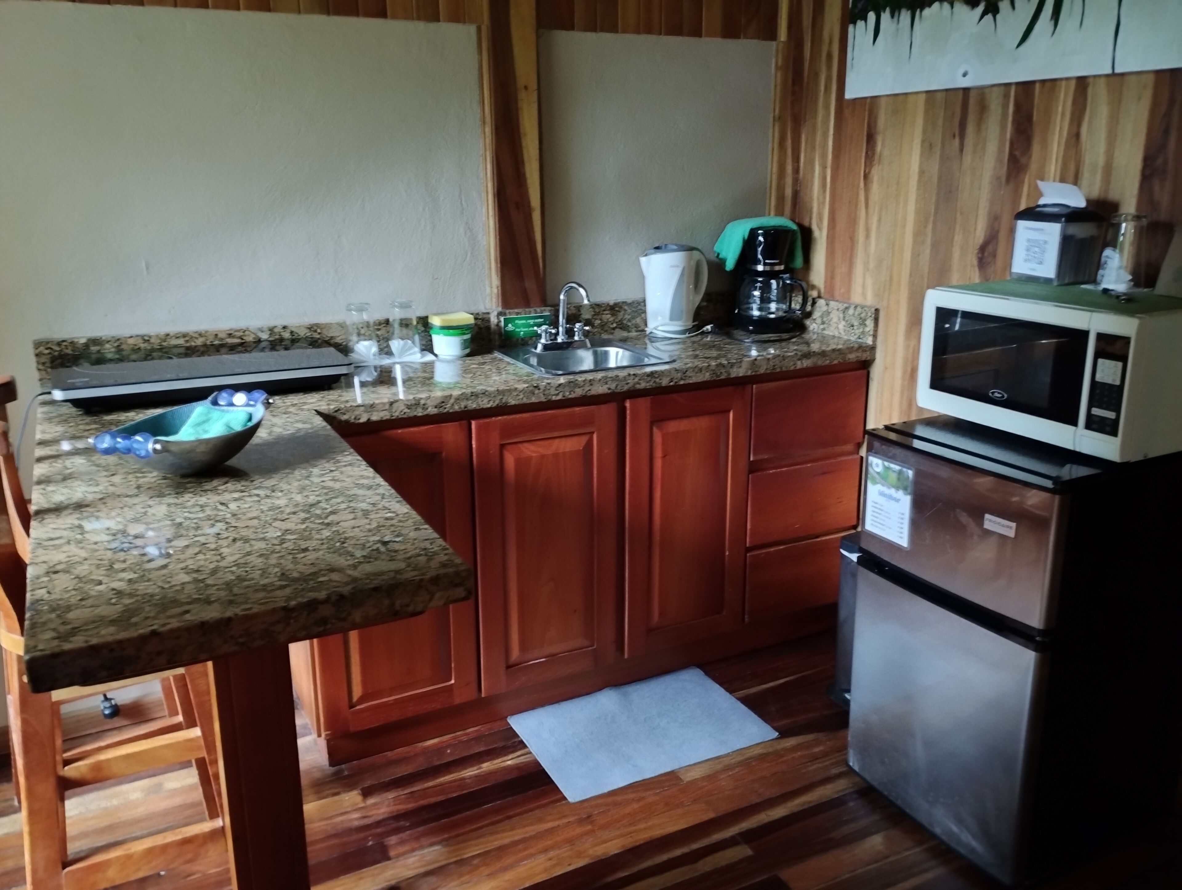 family suite, 1 bedroom, terrace, courtyard view | private kitchen