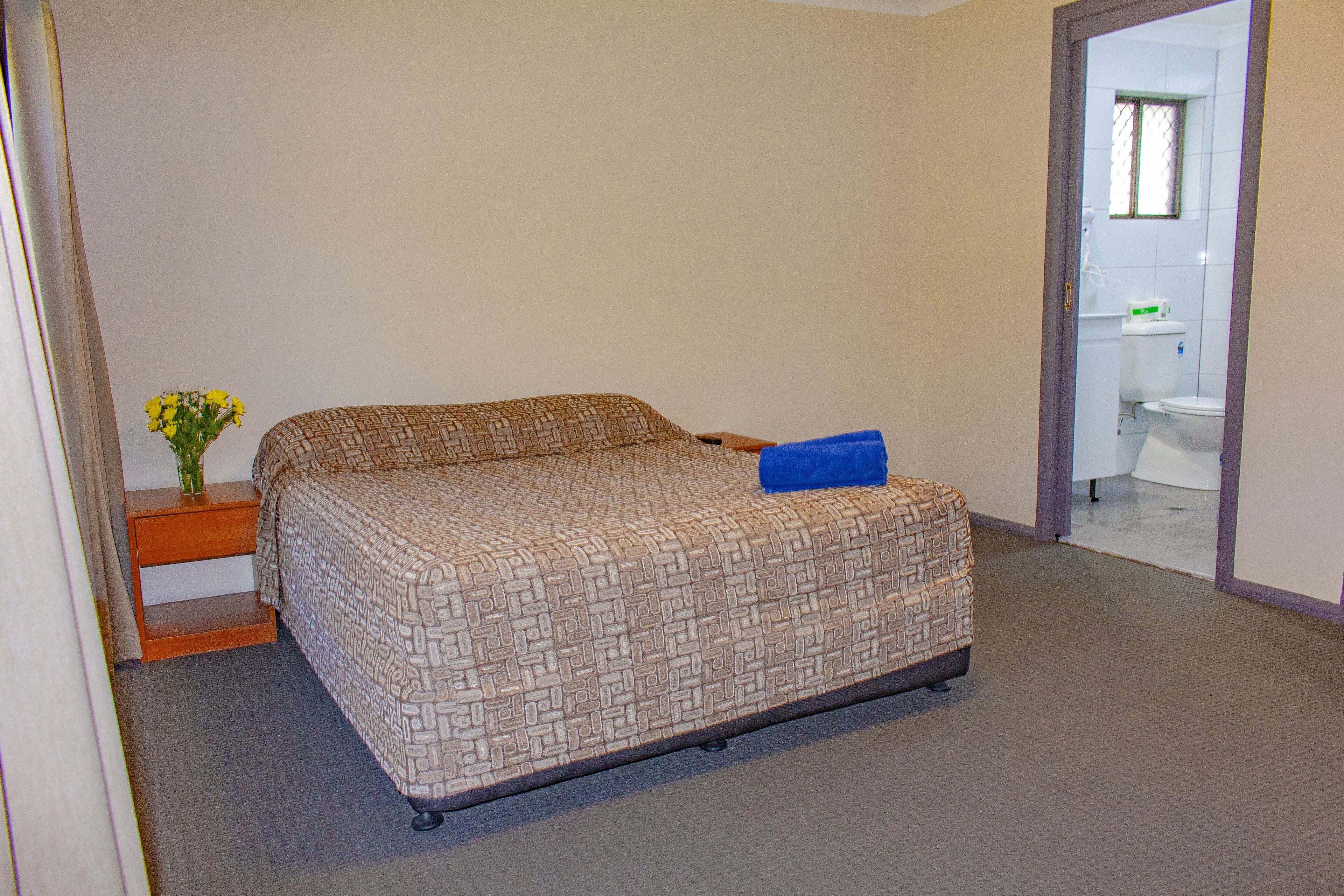 Foto - Liberty Plains Motor Inn