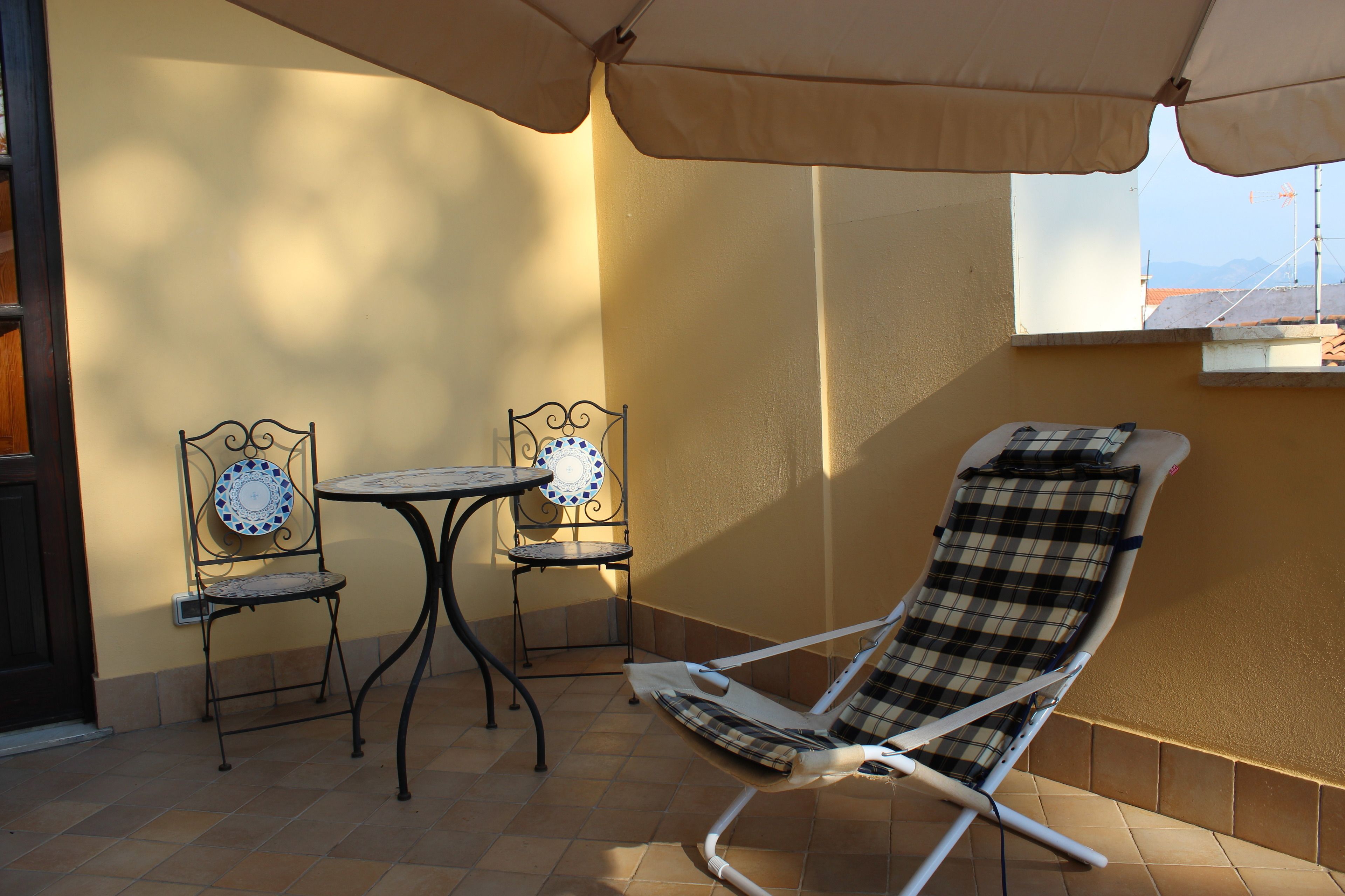 superior double room | minibar, in-room safe, desk, blackout curtains