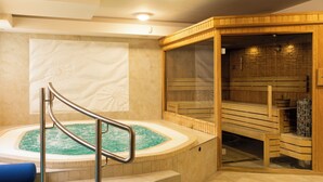 Salas de tratamientos para parejas, bañera de hidromasaje, hidroterapia 