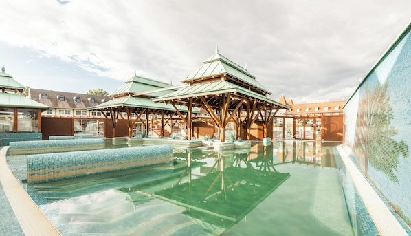 Couples treatment room(s), hot tub, hydrotherapy, aromatherapy - Thermal Hotel Superior (Mosonmagyarovar)