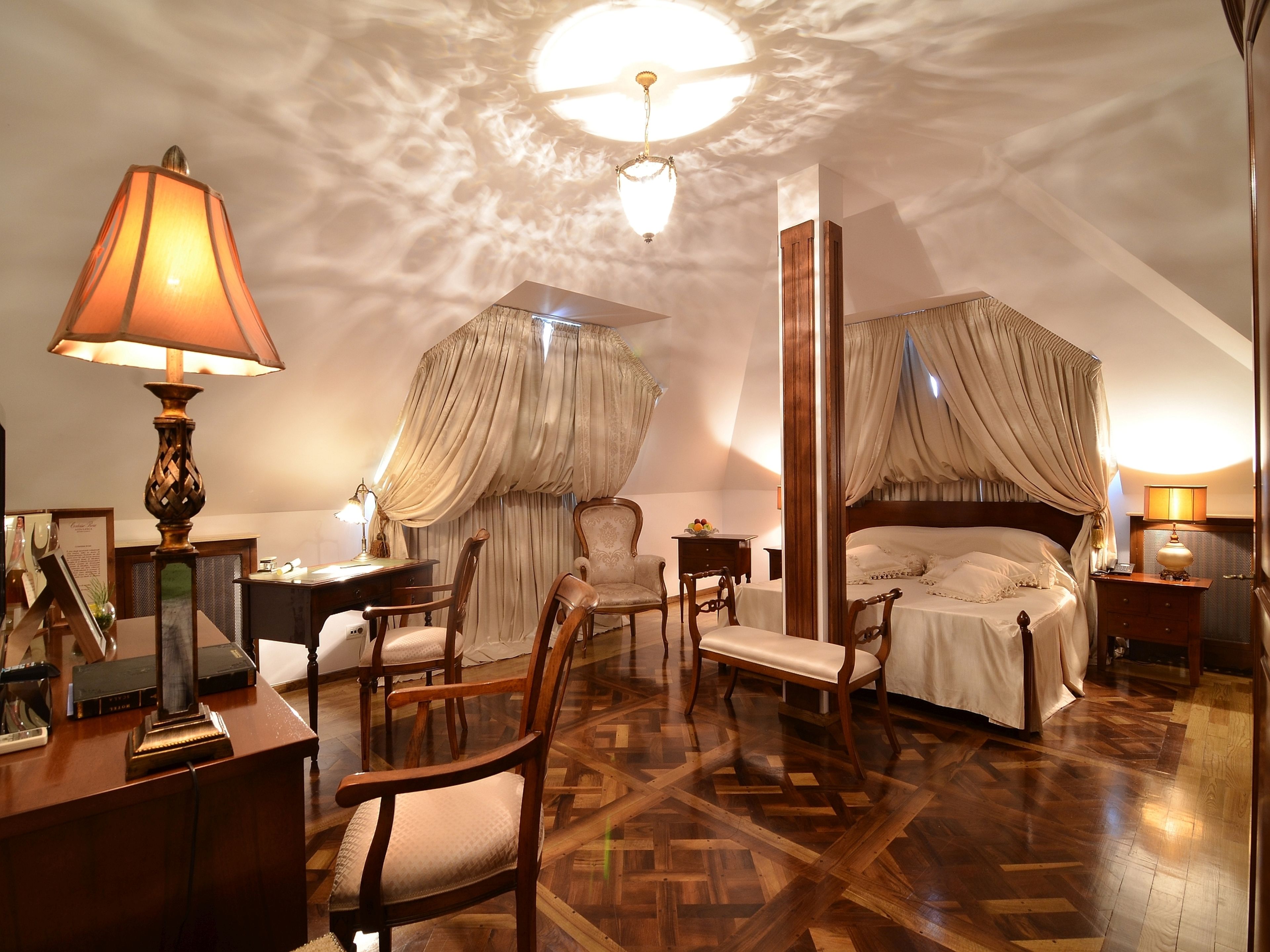 superior double room, 1 queen bed | 1 bedroom, egyptian cotton sheets, pillow-top beds, minibar