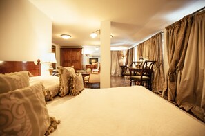 1 bedroom, Egyptian cotton sheets, pillow-top beds, minibar - Scala Boutique Hotel (Bucharest)