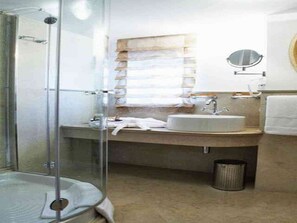 Bathroom - Scala Boutique Hotel (Bucharest)