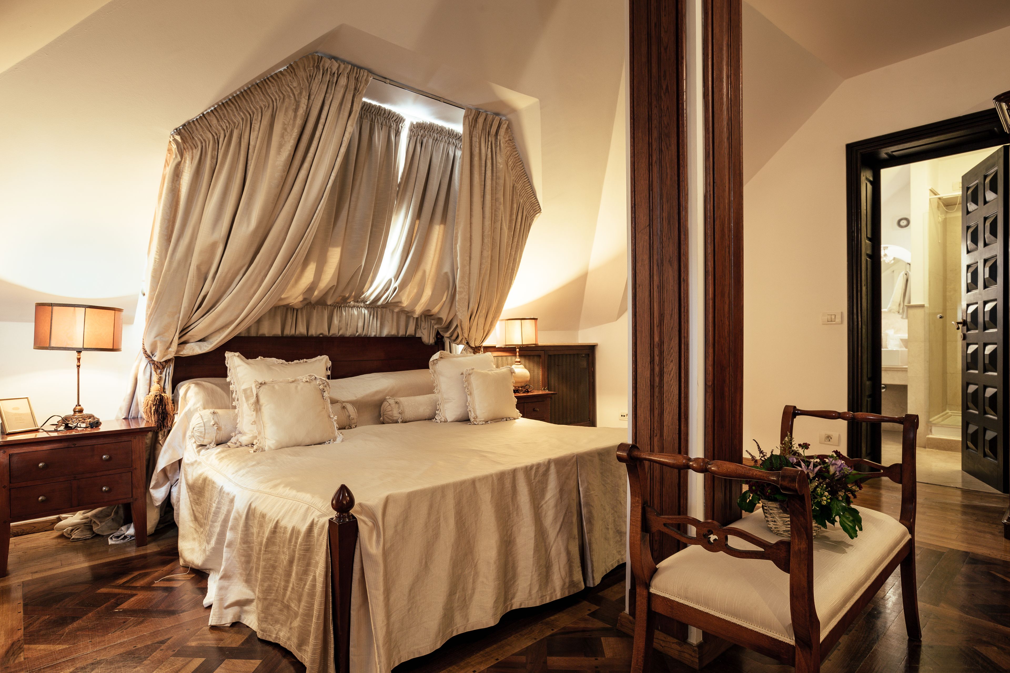 Superior Double Room, 1 Queen Bed | 1 bedroom, Egyptian cotton sheets, pillowtop beds, minibar