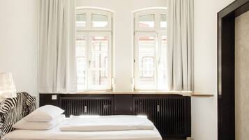 Suite Deluxe, 2 chambres, non-fumeurs, baignoire | Literie de qualité supérieure, minibar, décoration personnalisée