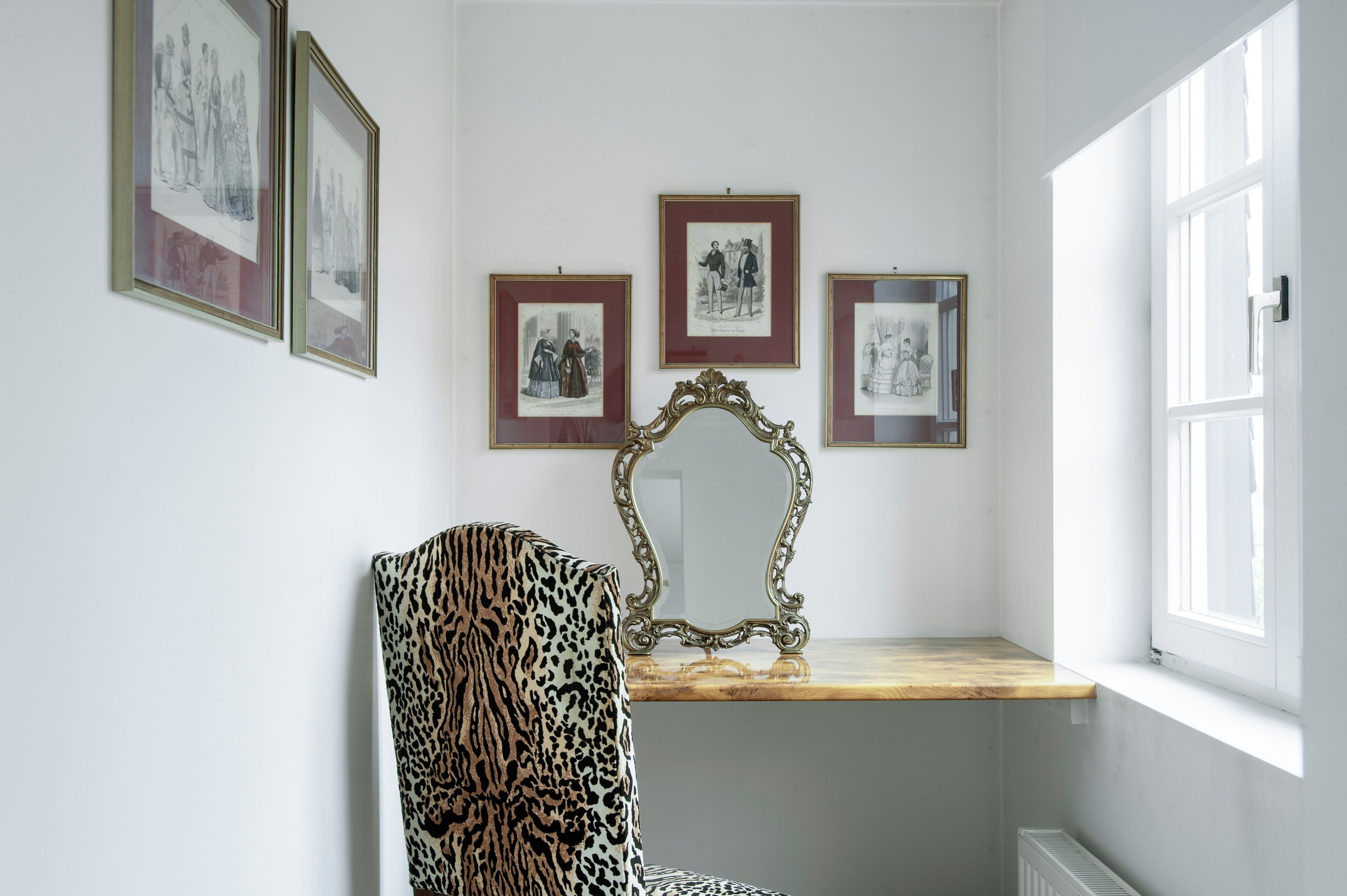 luxury room, 1 queen bed, bathtub, garden view | 1 bedroom, premium bedding, minibar, individually decorated