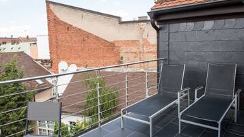 Luxury-Zimmer, 1 Queen-Bett, Badewanne, Gartenblick | Ausblick vom Zimmer
