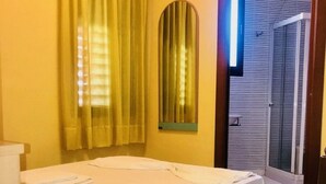 Ảnh chưa phân loại, 4 trong số 17 ảnh, nút