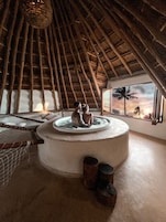 Bungalow Cielo, 1 King Bed | Private spa tub