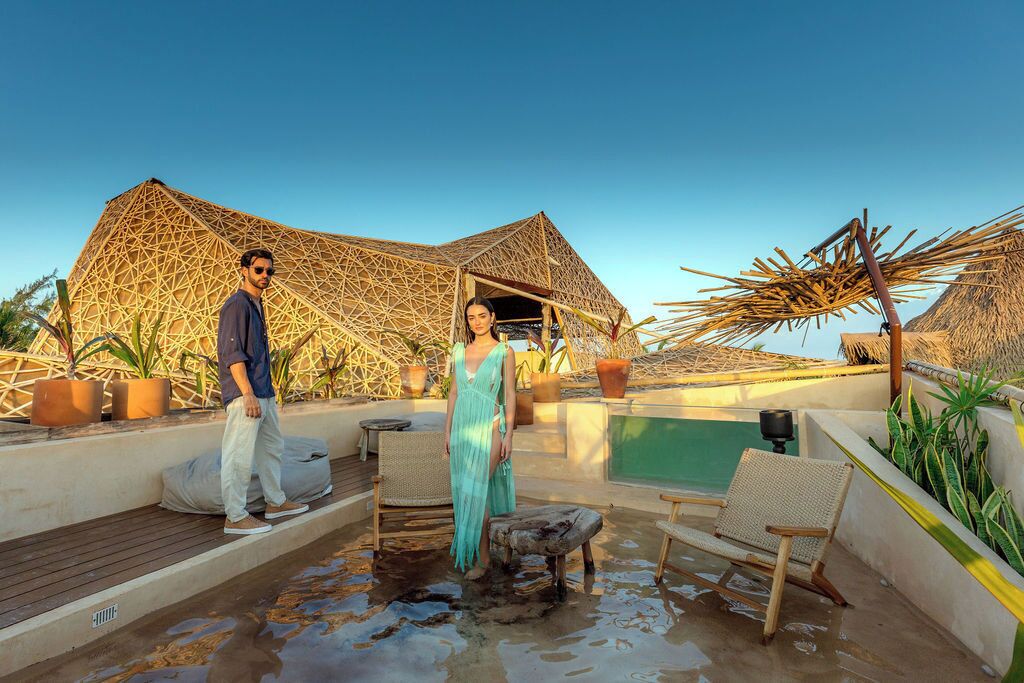 bamboo master suite | terrace/patio