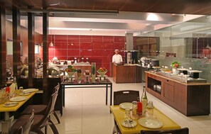 Breakfast, lunch, dinner and brunch served - Keys Select by Lemon Tree Hotels, Nestor, Mumbai (Mumbai)