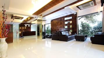 Hall