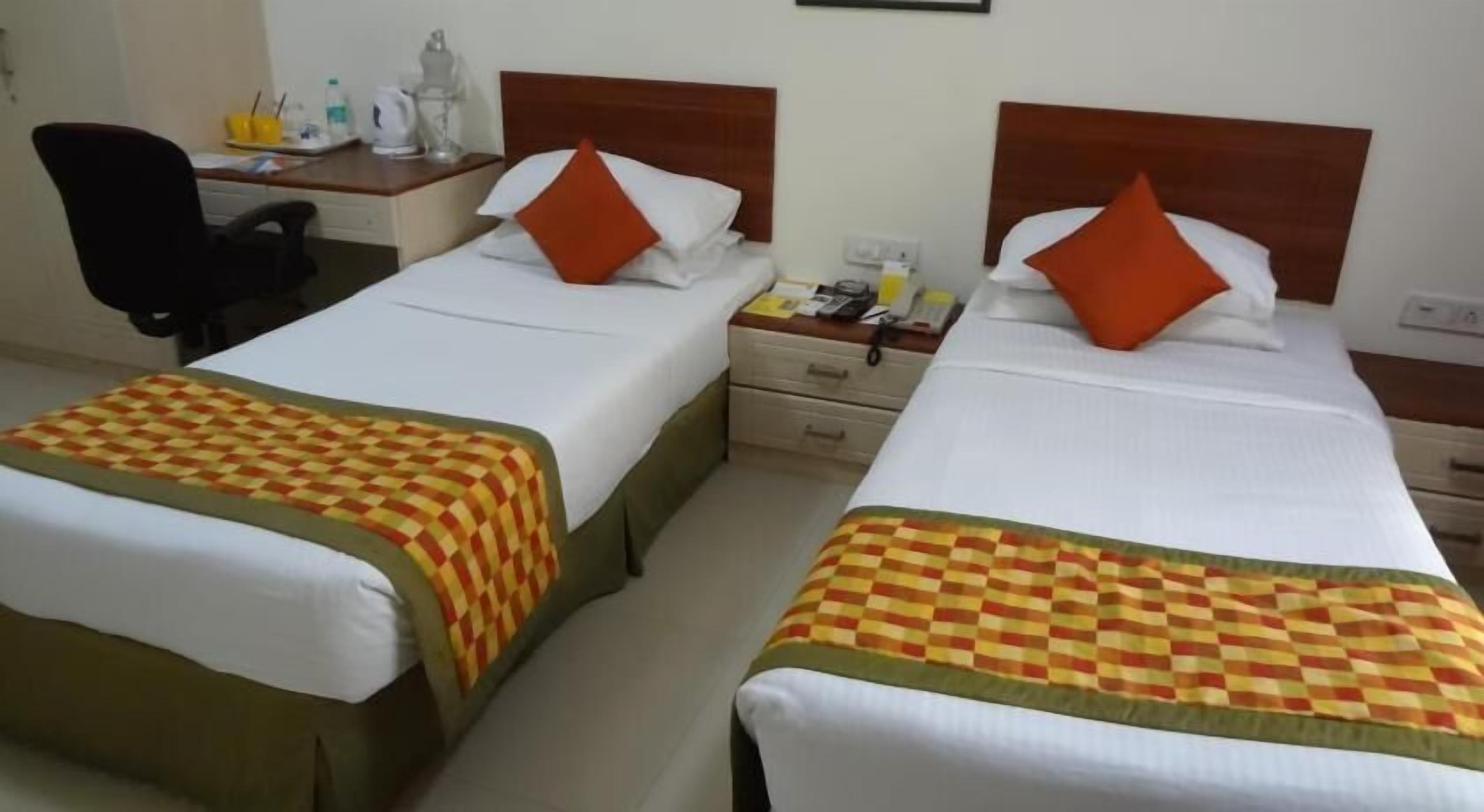 Premium bedding, Select Comfort beds, in-room safe