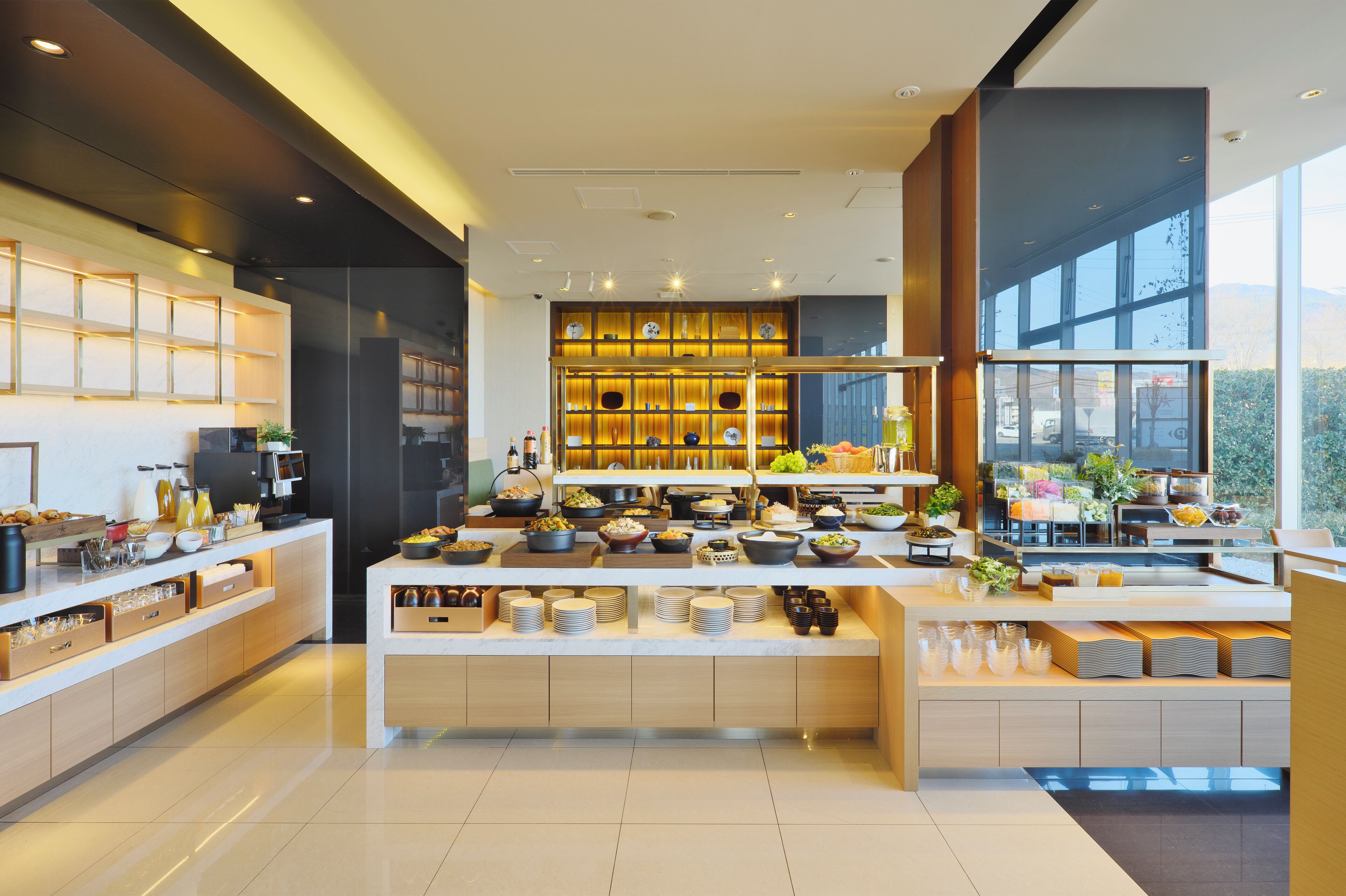 Morgenmadsbuffet hver dag (2420 JPY pr. person)