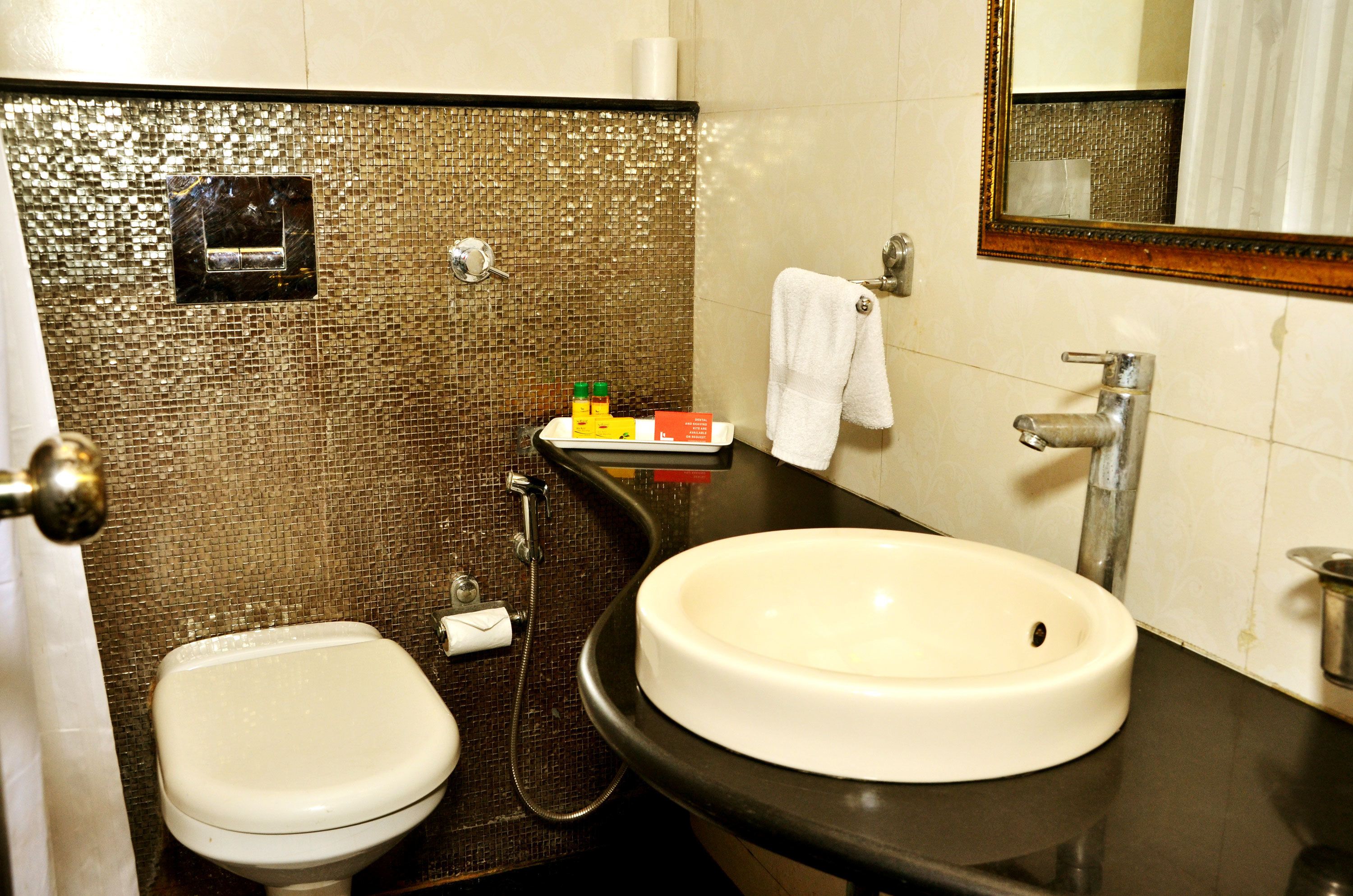 super deluxe | bathroom | shower, free toiletries, hair dryer, towels